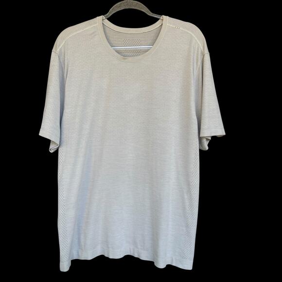 Lululemon Shirt Mens 2XL Gray Athletic Vent Tech Short Sleeve Perforated Tee - Picture 1 of 10
